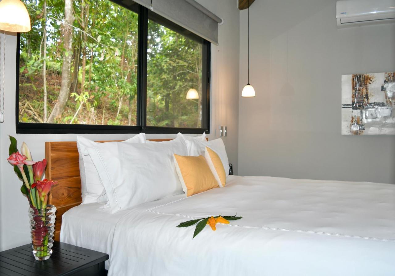 Rancho Pacifico - Boutique Hotel For Adults Увита Экстерьер фото