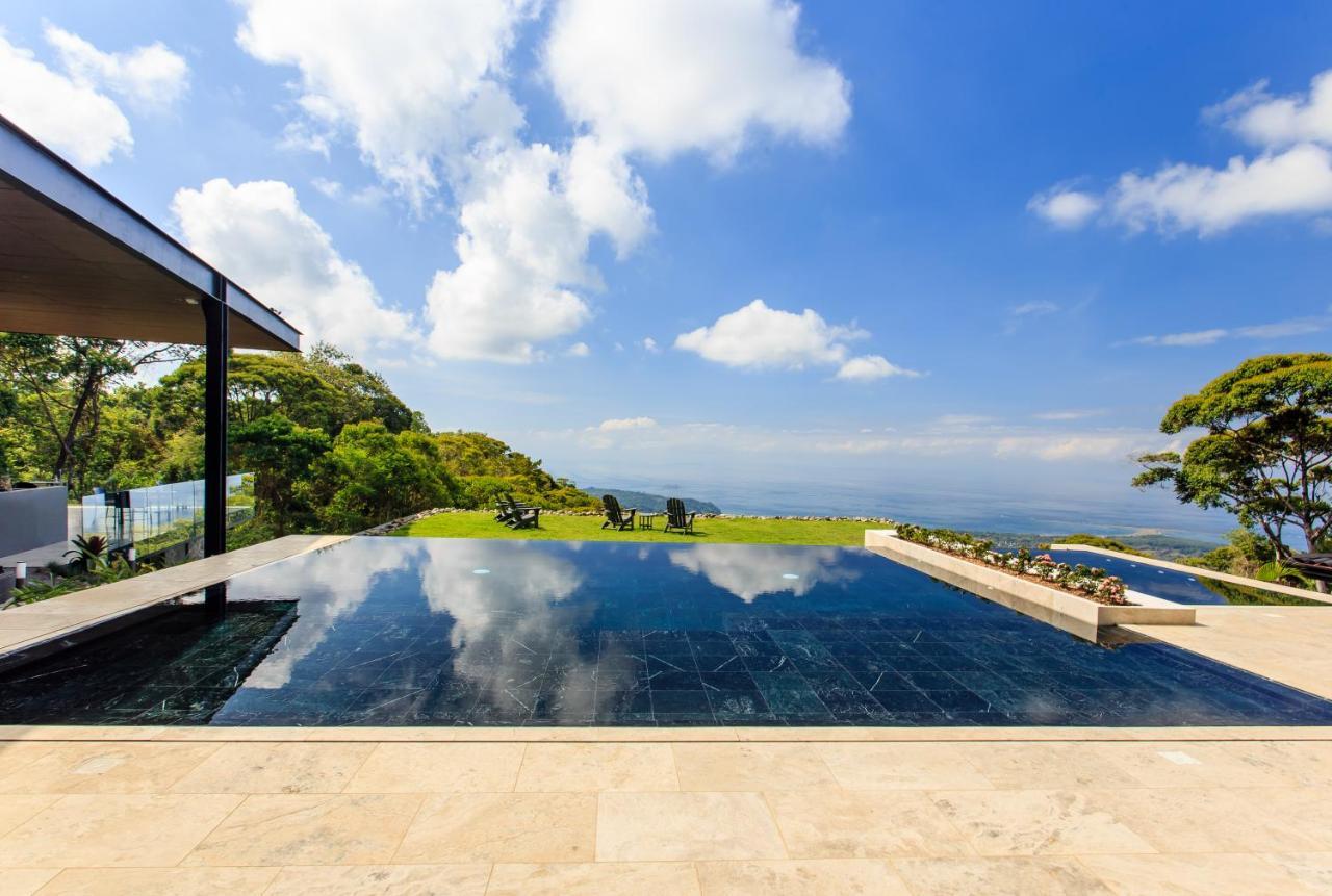 Rancho Pacifico - Boutique Hotel For Adults Увита Экстерьер фото